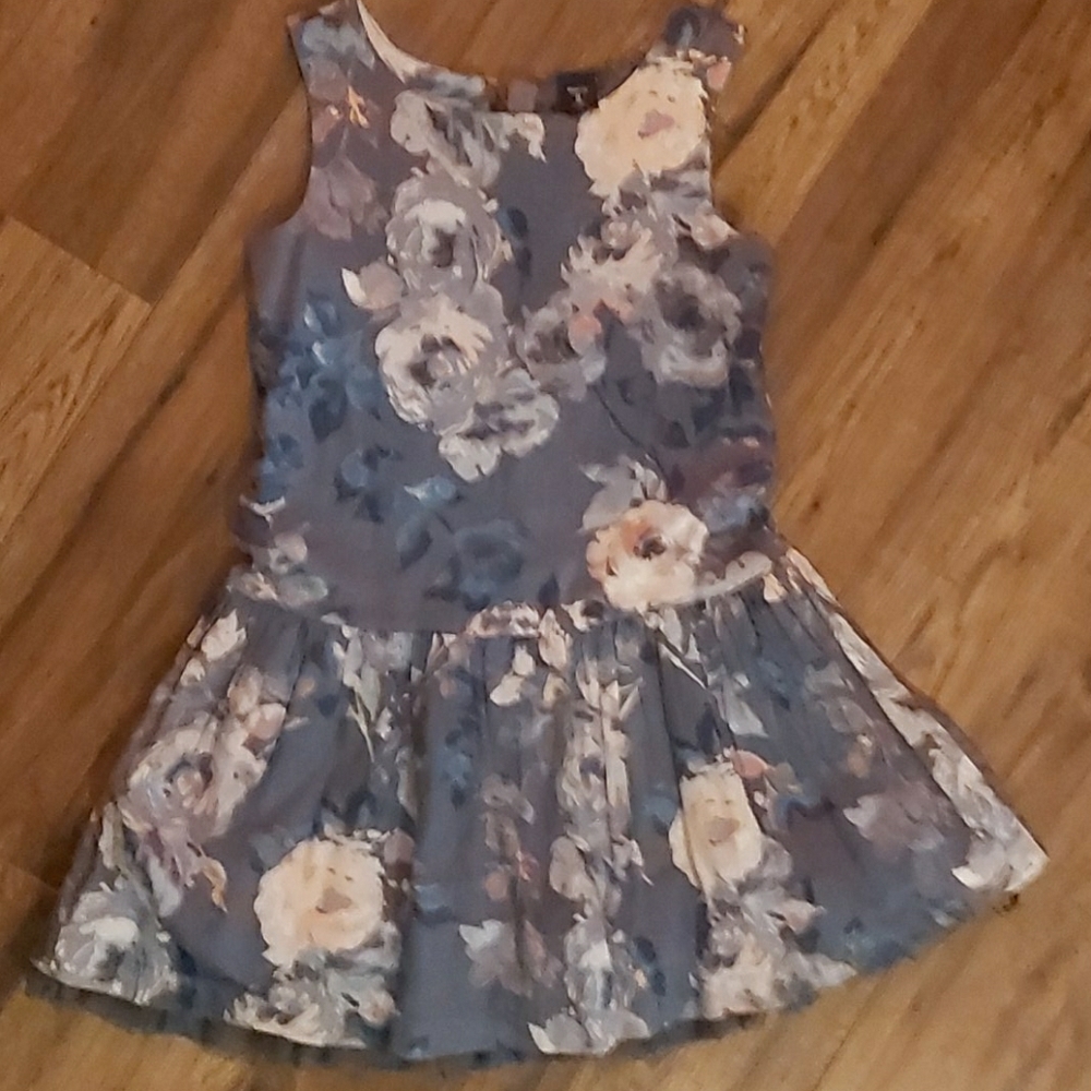 Gap dress size G8